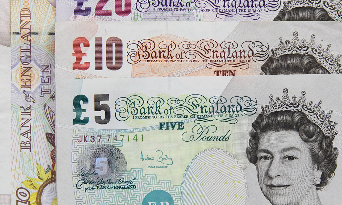 Le banconote di plastica in arrivo in Gran Bretagna Forexchange