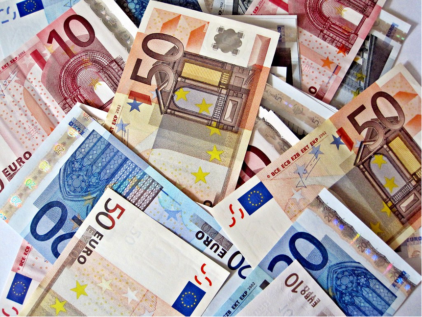 Come cambiare valuta straniera in euro online con Forexchange