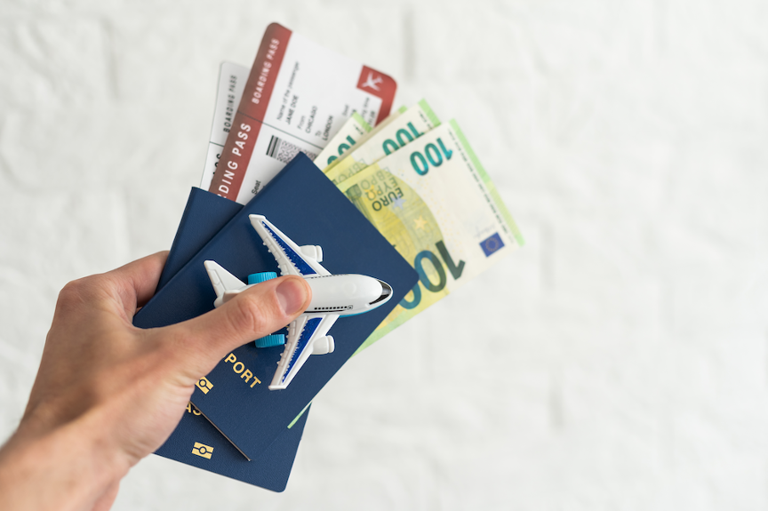 Con quanti soldi si può viaggiare in aereo? Con quanti soldi si può viaggiare in aereo?