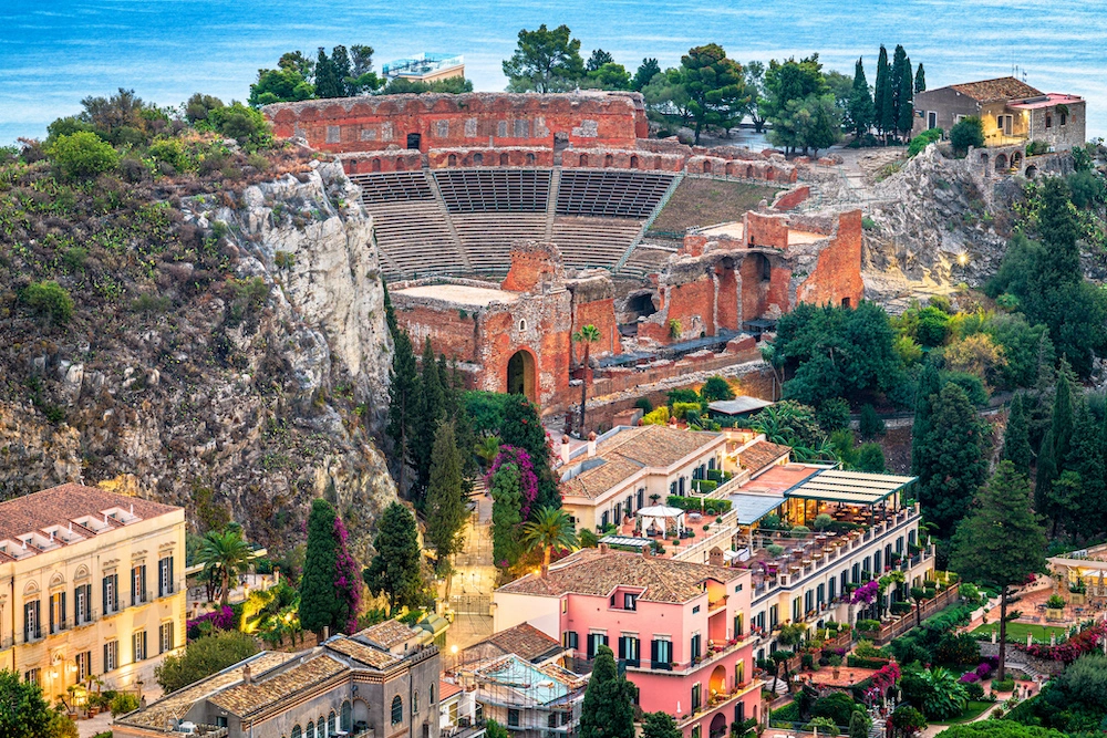 Taormina mare e spiagge: cosa vedere e dove fare il bagno in Sicilia